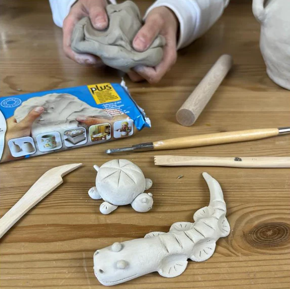 Air-Drying Modelling Clay (Plus) White - Image 5