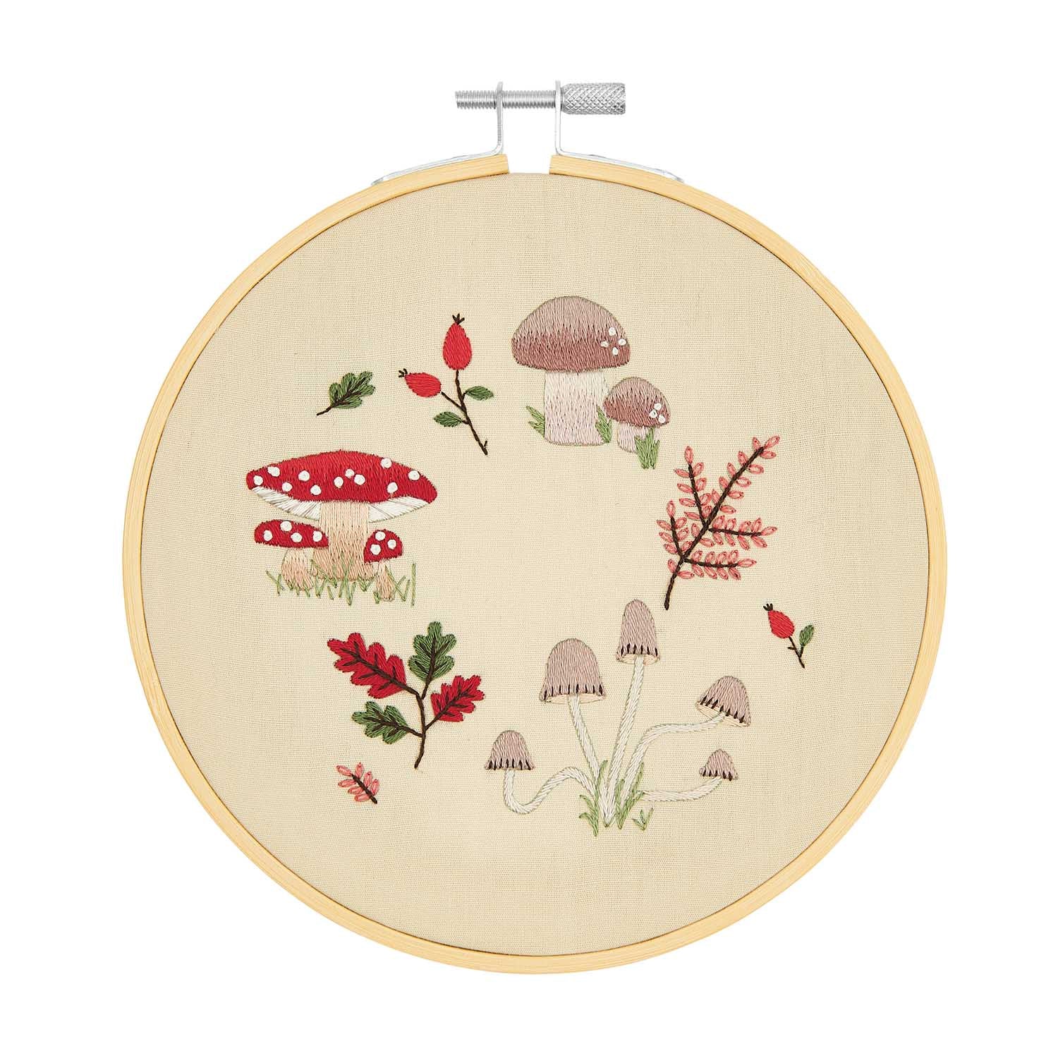 Embroidery Kit Traced, Mushroom Wreath