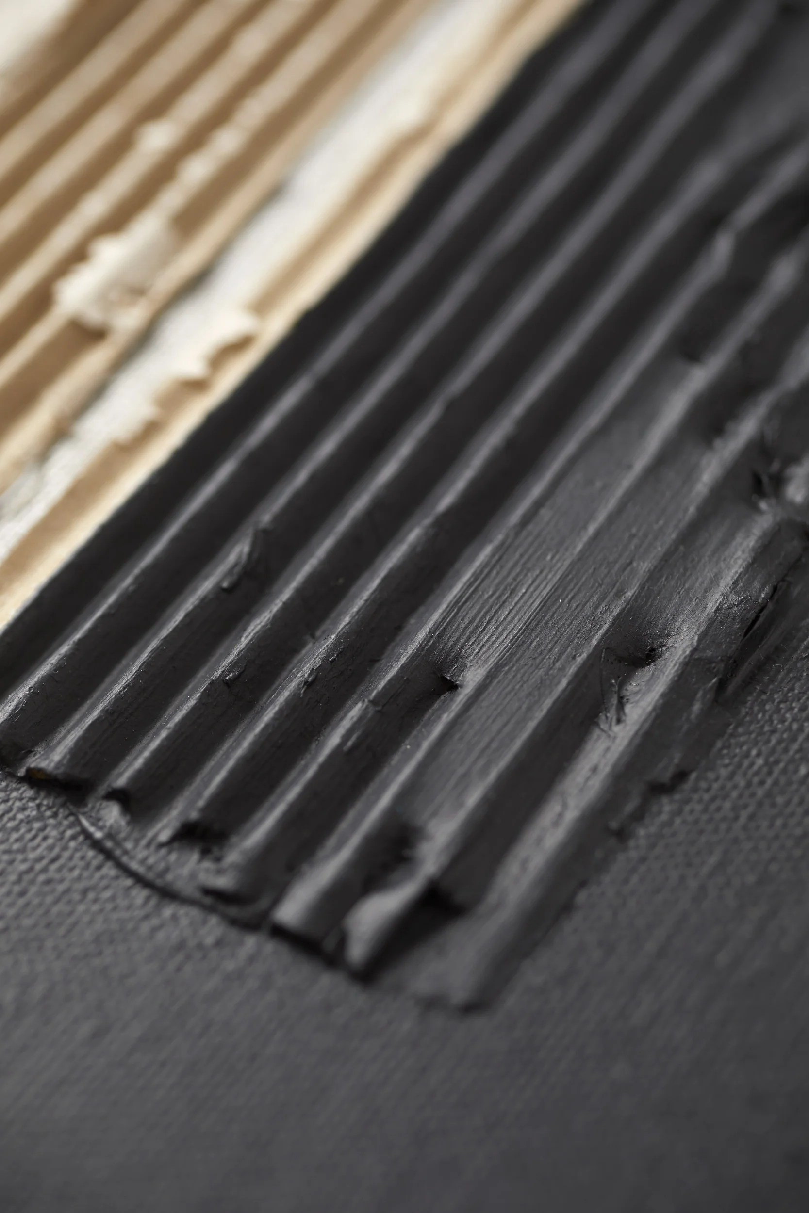 Pebeo EXTRA Black Gesso 945ml - Image 4
