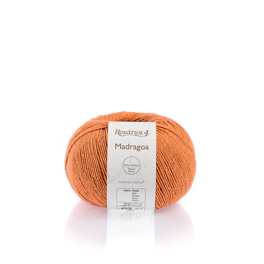 MADRAGOA Yarn: 100% Silk, Fingering - Image 2